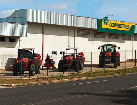 Coopercitrus inaugura Concessão Massey Ferguson em Araxá, MG